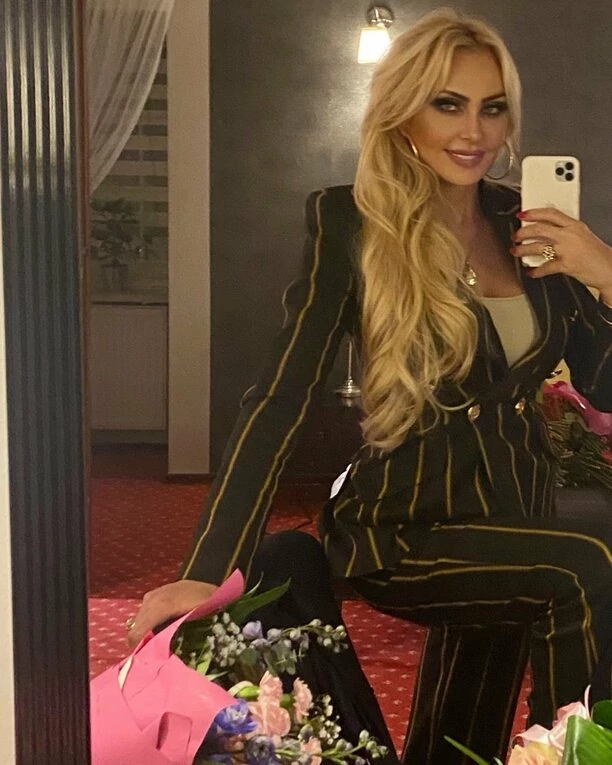 Nie uwierzysz, jak Teresa Werner rozbiera się na najnowszych zdjęciach! Fani w szoku po ponętnych zdjęciach wokalistki