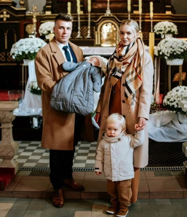 Żony wokalistów disco polo - piękne, utalentowane i pełne energii! Zobacz, jak wyglądają partnerki największych gwiazd tego gatunku!