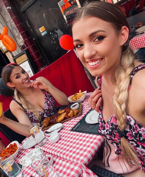 Idealna figura wokalistek disco polo nie wyklucza pysznego jedzenia!