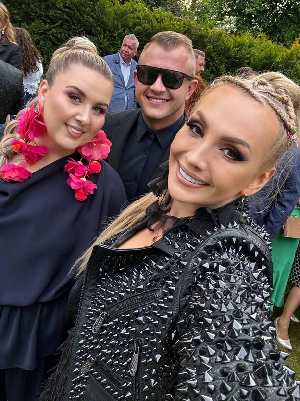 Żona Dawida Narożnego skradła show na weselu Krzysztofa Rutkowskiego! Przyćmiła tym strojem Panne Młodą?! 