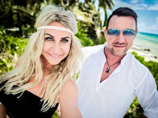 Znany gwiazdor disco polo pokazał żonę! To niezwykle piękna kobieta! 