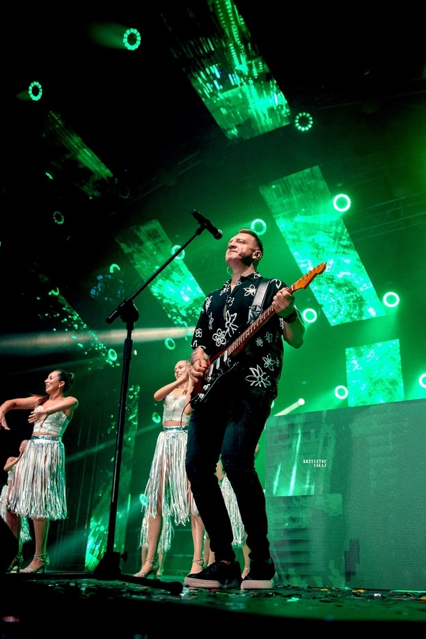 Disco Ostróda 2024: Wielkie emocje i gwiazdy disco polo na jednej scenie! Fotorelacja DZIEŃ PIERWSZY | ZDJĘCIA