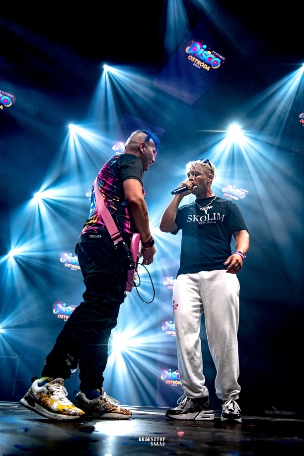 Disco Ostróda 2024: Wielkie emocje i gwiazdy disco polo na jednej scenie! Fotorelacja DZIEŃ PIERWSZY | ZDJĘCIA