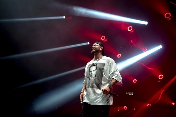 Disco Ostróda 2024: Wielkie emocje i gwiazdy disco polo na jednej scenie! Fotorelacja DZIEŃ PIERWSZY | ZDJĘCIA