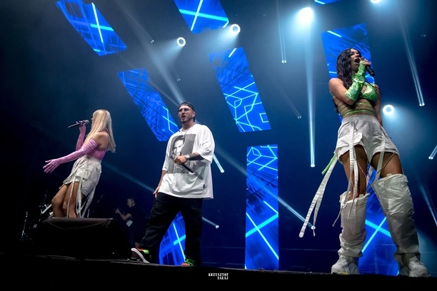 Disco Ostróda 2024: Wielkie emocje i gwiazdy disco polo na jednej scenie! Fotorelacja DZIEŃ PIERWSZY | ZDJĘCIA