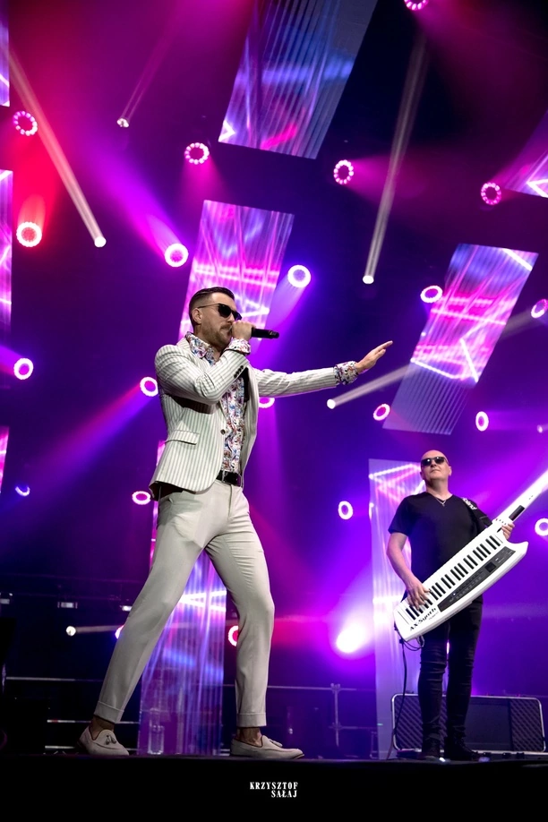 Disco Ostróda 2024: Wielkie emocje i gwiazdy disco polo na jednej scenie! Fotorelacja DZIEŃ PIERWSZY | ZDJĘCIA