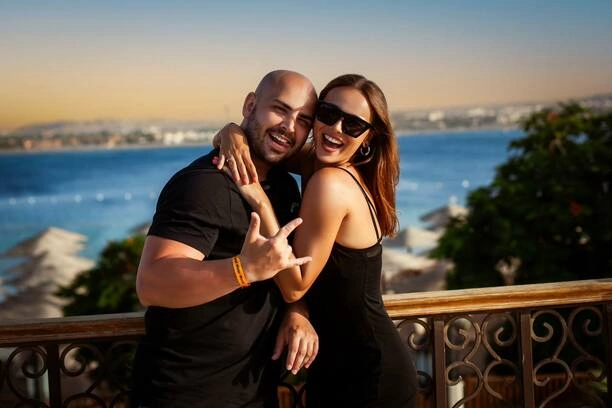 Adrianna Schneider i Przemek Niewegłowski na wakacjach! Zobaczcie jak wypoczywa firma PN Media