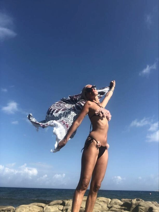 Agnieszka Zalewska w Chorwacji - Wokalistka Disco Polo Twoja Ex w bardzo skąpym bikini!