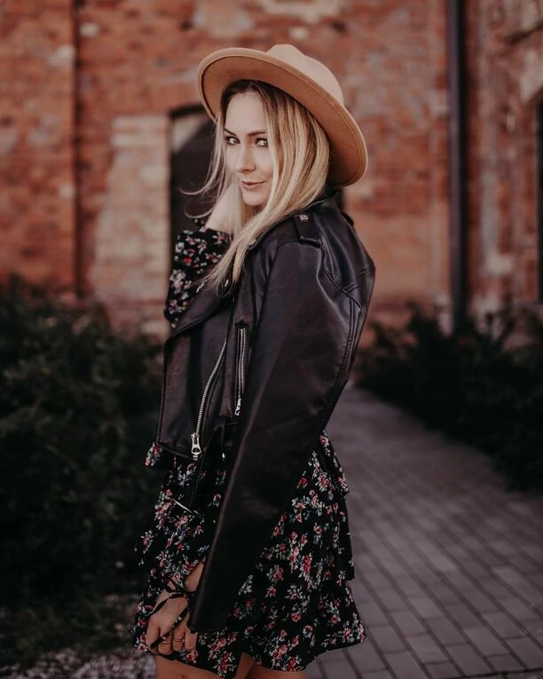 Gorące zdjęcie popularnej wokalistki disco polo rozpaliło internet! Co na to fani?! 