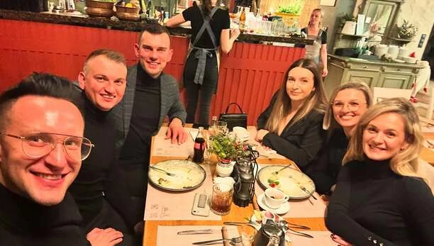 Romantyczna kolacja zespołu Playboys! Kto zaskoczył muzyków disco polo?

