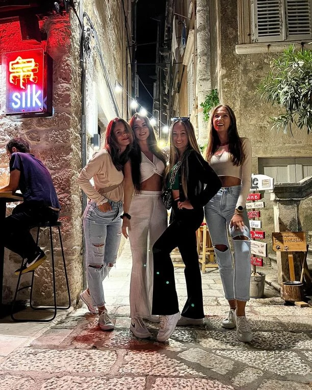 Angelika Żmijewska Topky korzysta z życia! Gwiazda planuje już kolejne wakacje i zachęca do podróży innych! Oferuje specjalną zniżkę! 