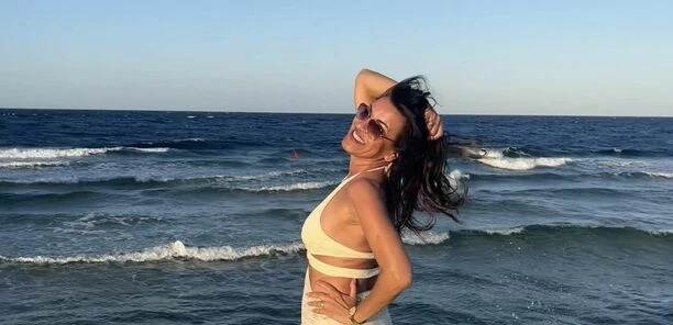 Nie do wiary! Gorąca Justyna Adamczak odsłania swoje krągłości na najnowszych fotografiach z egzotycznej podróży„