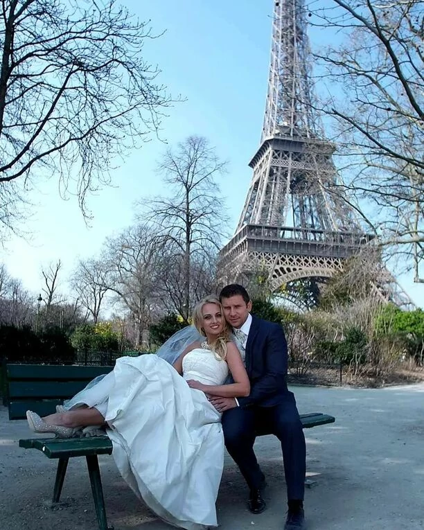 Uwielbiany gwiazdor disco polo świętuje 18 rocznicę ślubu! Otrzymał moc gratulacji! 