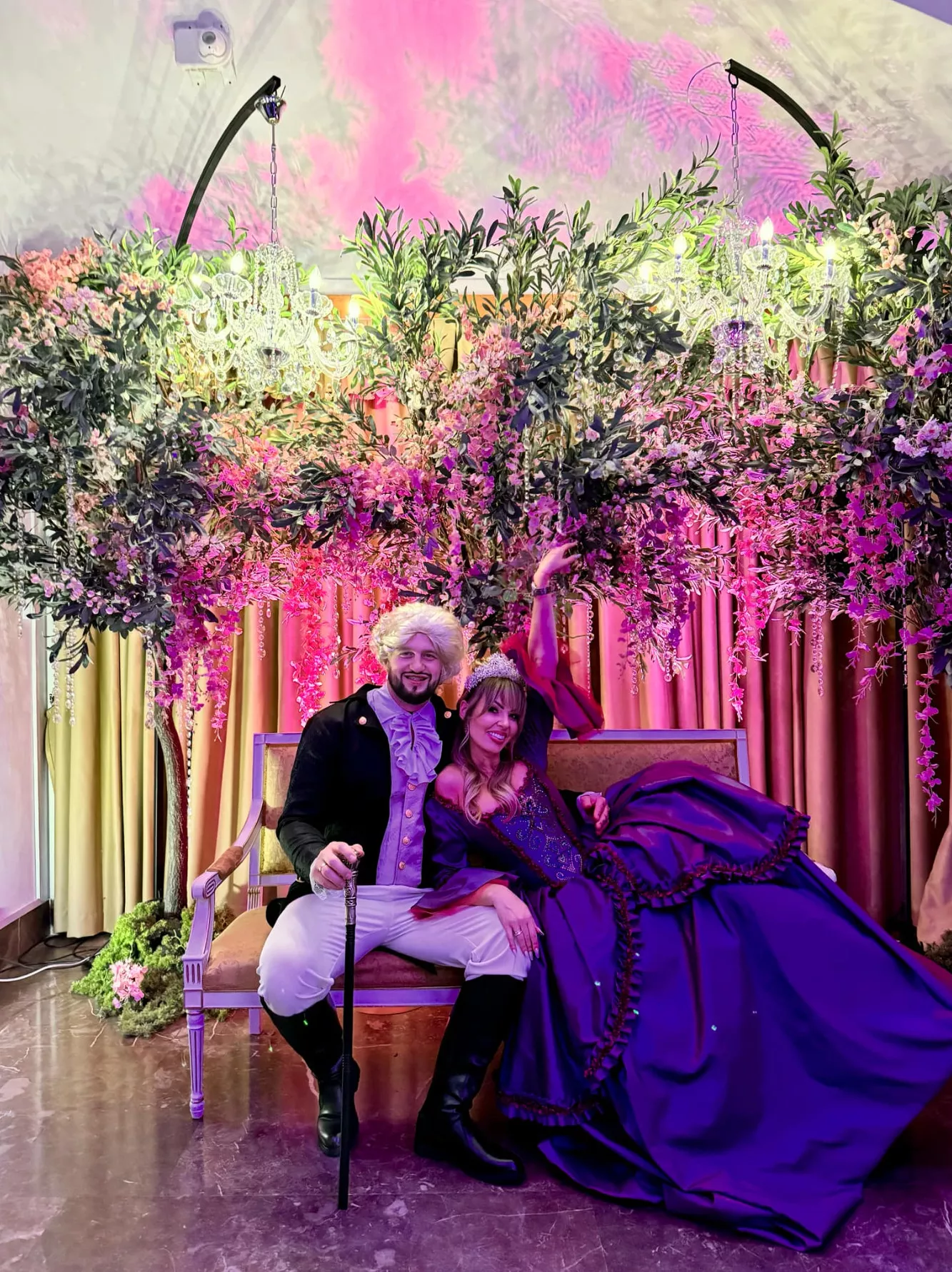 Tak świętowała Paula Karpowicz-Zimecka 30. urodziny! ! Barokowy bal w stylu „Bridgertonów” zachwycił wszystkich! | FOTO
