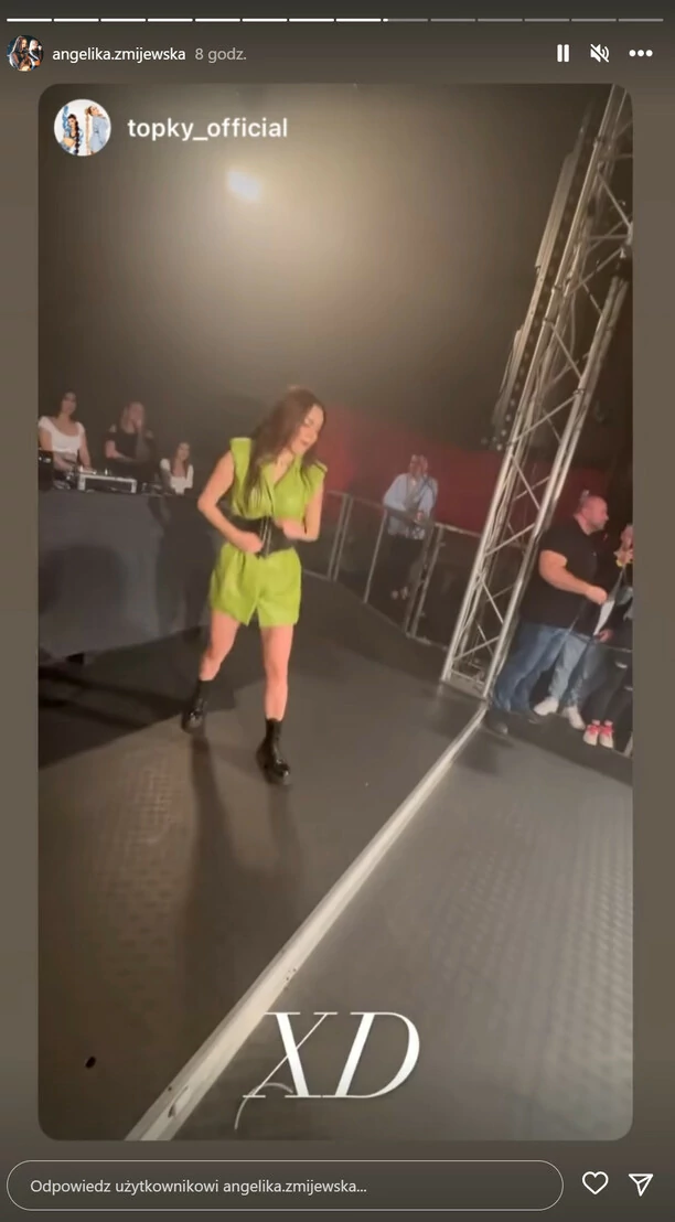 WOW! Znana wokalistka disco polo rzuciła się podczas koncertu ze sceny w tłum! Angelika Żmijewska zszokowała wszystkich! 