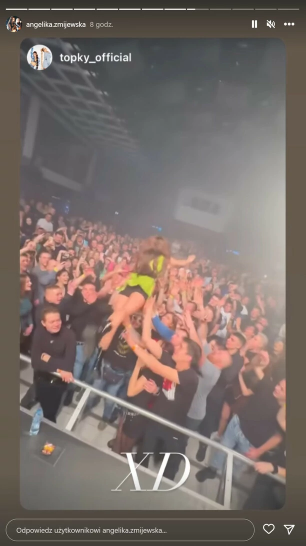 WOW! Znana wokalistka disco polo rzuciła się podczas koncertu ze sceny w tłum! Angelika Żmijewska zszokowała wszystkich! 
