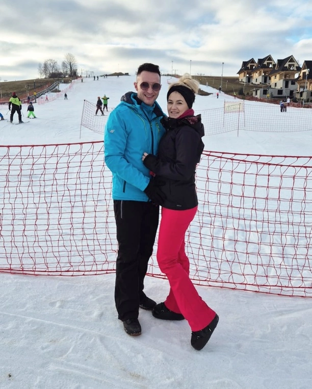 Kuba Urbański i jego żona Ewelina w romantycznym ujęciu! Fani disco polo zachwyceni ich miłością
