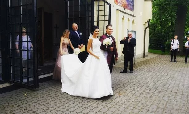 Gwiazdor disco polo świętuje czwartą rocznicę ślubu! Zobaczcie wyjątkowe zdjęcia! Ich miłość kwitnie!