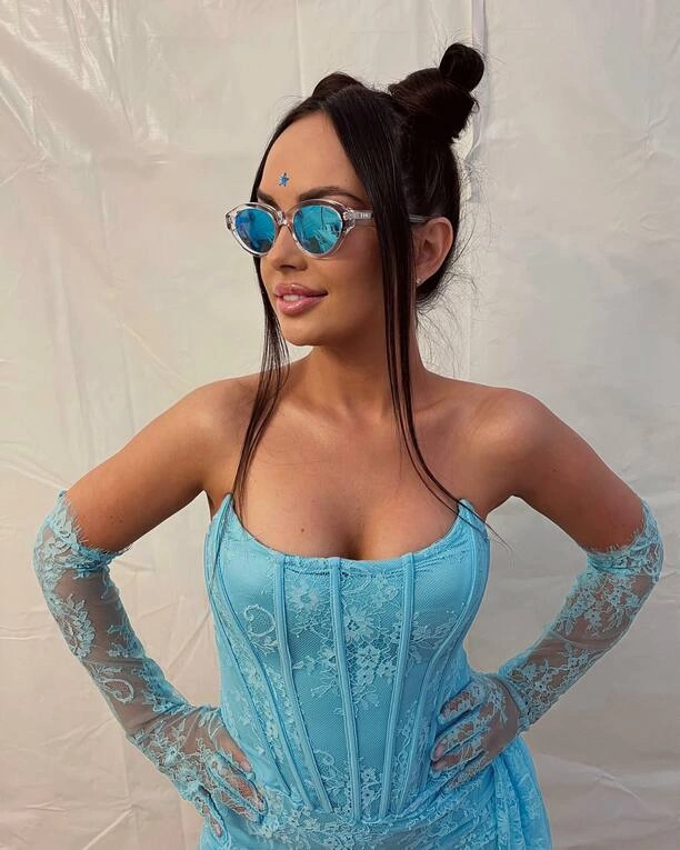 Piękne wokalistki disco polo na ustach całej Polski! Zobaczcie stroje dziewczyn!