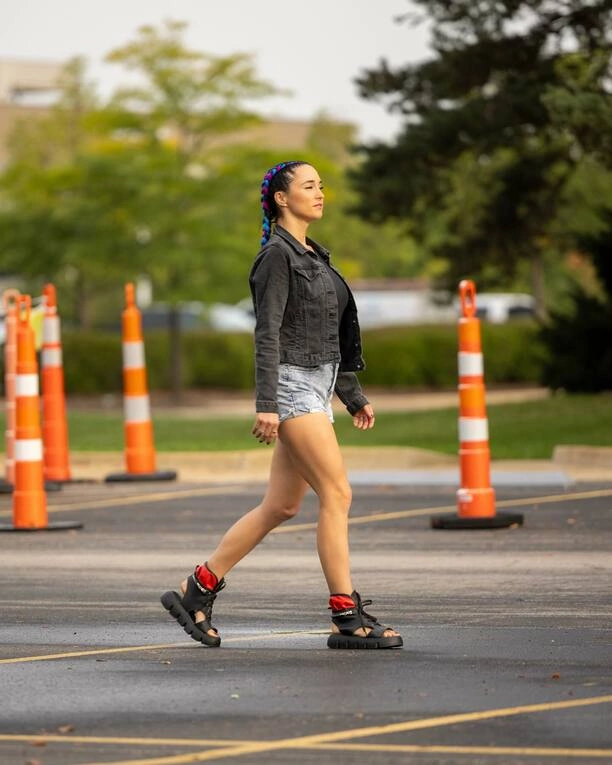 Emilia Sanecka: Niezwykła Wokalistka Daj To Głośniej! Poznaj  bliżej gwiazdę disco polo! Wiek, kariera, życie prywatne! 