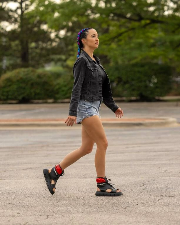 Emilia Sanecka: Niezwykła Wokalistka Daj To Głośniej! Poznaj  bliżej gwiazdę disco polo! Wiek, kariera, życie prywatne! 