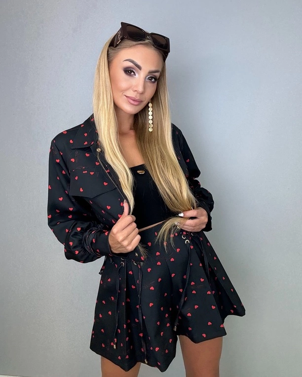 Żona Dawida Narożnego w zachwycającej stylizacji! Joanna Narożna oczarowała fanów swoim wyglądem!