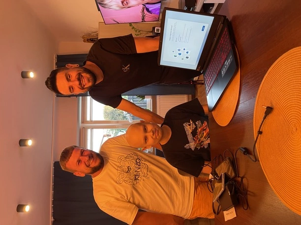 Dobro wraca! Mateusz i Przemek z Malibu i Konrad Shantel pokazali wielkie serce dla chorego Kacpra!