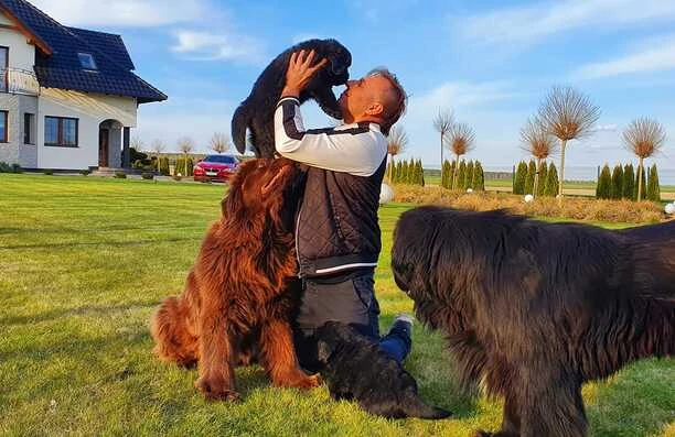 Paweł Dudek Czadoman powiększył rodzinę! Gwiazdor disco polo trzymał tę wiadomość miesiąc w tajemnicy!