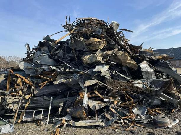 Dramatyczny pożar klubu „Mega Music Wilga”! Przerażające zdjęcia pokazują skalę zniszczeń! 