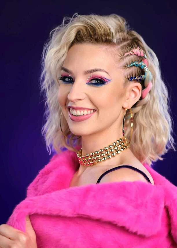 Olga Siemieniecka – Nowa wokalistka zespołu Top Girls! Wiek, mąż, dzieci, doświadczenie muzyczne!