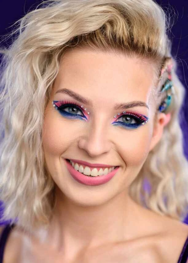 Olga Siemieniecka – Nowa wokalistka zespołu Top Girls! Wiek, mąż, dzieci, doświadczenie muzyczne!