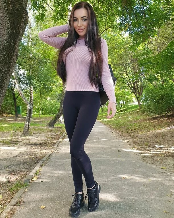 Gwiazda wygląda bosko! Popularna wokalistka disco polo zachęca do aktywności na świeżym powietrzu! 