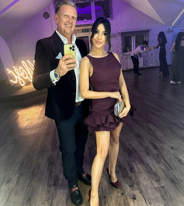 Natalia Troczyńska i lider D-Bomb Bartek Padyasek wyglądali razem wyjątkowo na branżowym weselu! | FOTO