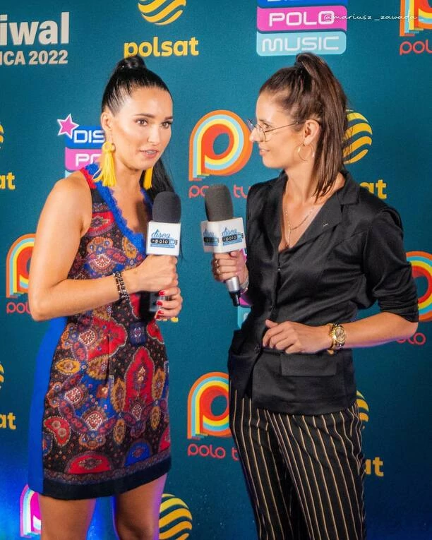 Zjawiskowa Emila Sanecka Daj To Głośniej zachwyca najpiękniejszymi nogami w branży disco polo? Uwagę zwracają szpilki [Zdjęcia]