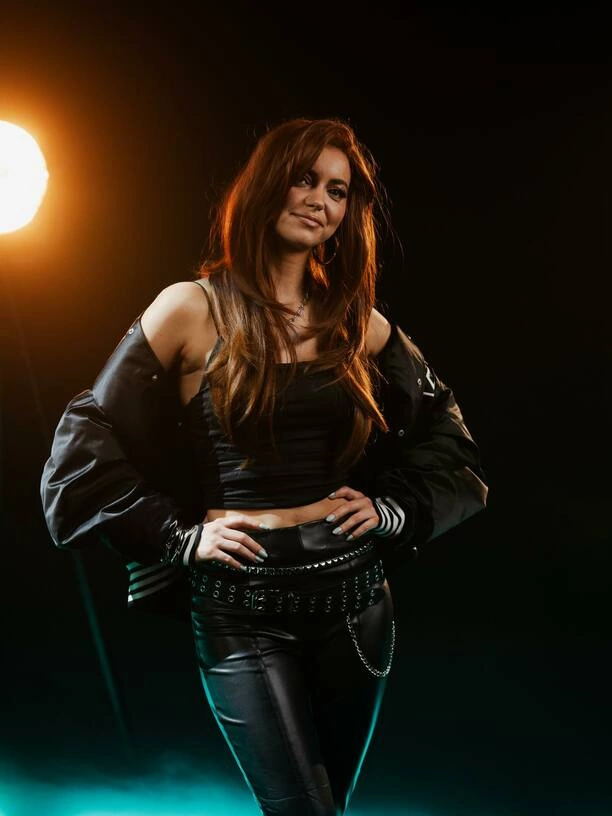 Nowe zdjęcia Angeliki Żmijewskiej z Topky rozgrzały internet. Gwiazda disco polo wygląda obłędnie!