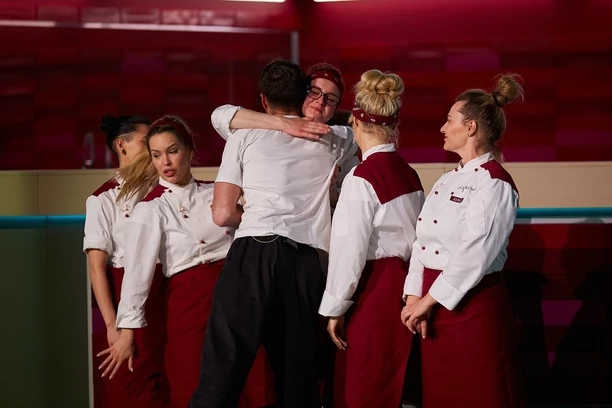 Kuchnia musiała zostać zamknięta. Program „Hell”s Kitchen. Piekielna kuchnia” opuściły kolejne dwie osoby.