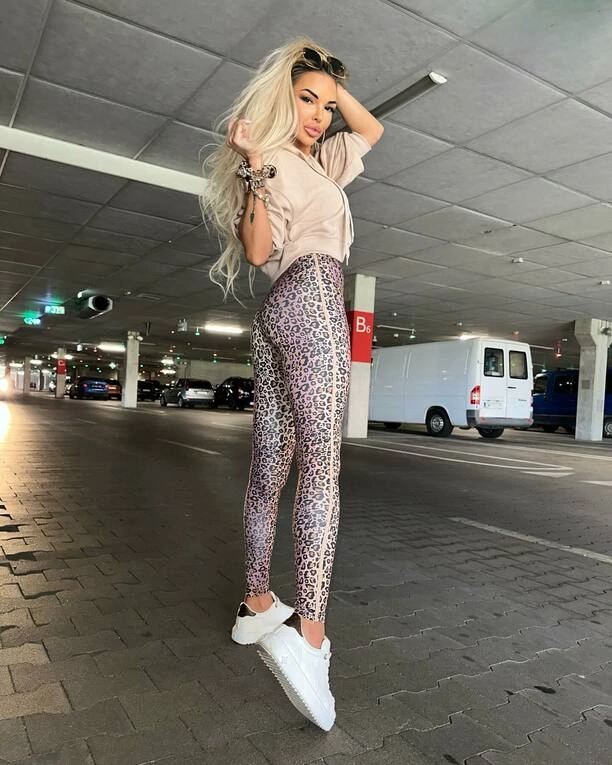 Nicki Queen rozpala wyobraźnię! Zobacz, jak Alicja Kolasińska oczarowała fanów swoimi krągłościami i dekoltem na Instagramie!