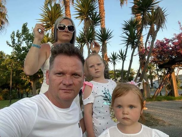 Krzysztof Gwiazdowski z żoną Anną i dziećmi na wakacjach w Turcji!