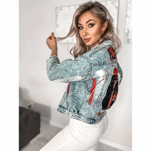 Małgorzata Główka eksperymentuje ze stylizacjami! Wygląda niczym modelka?! Fani komentują ”Ale piękna”!
