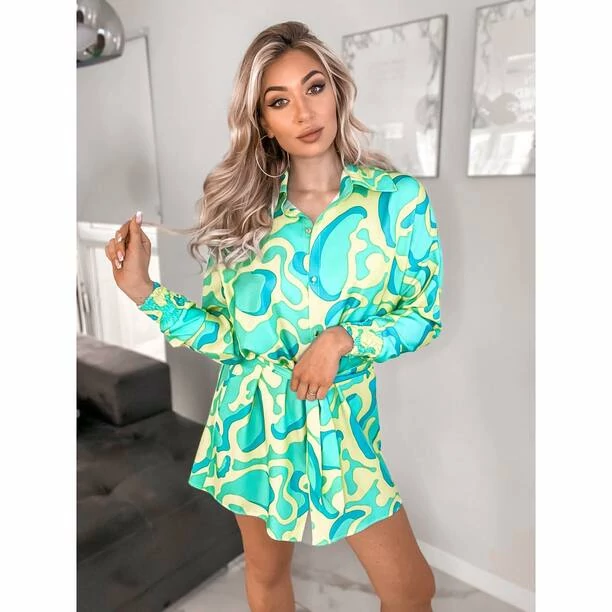 Małgorzata Główka eksperymentuje ze stylizacjami! Wygląda niczym modelka?! Fani komentują ”Ale piękna”!
