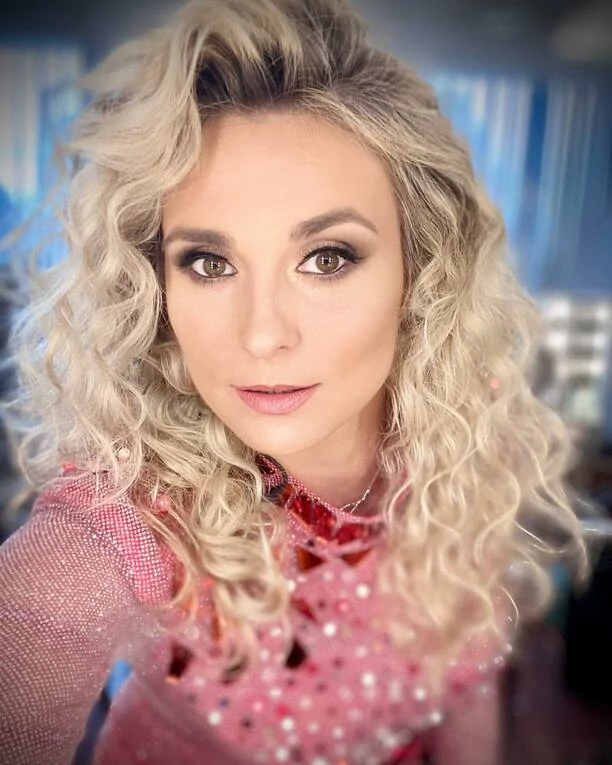 Zjawiskowa Żona Sławomira - Magdalena Kajra Kajrowicz nie do poznania! Wygląda cudownie! [FOTO]