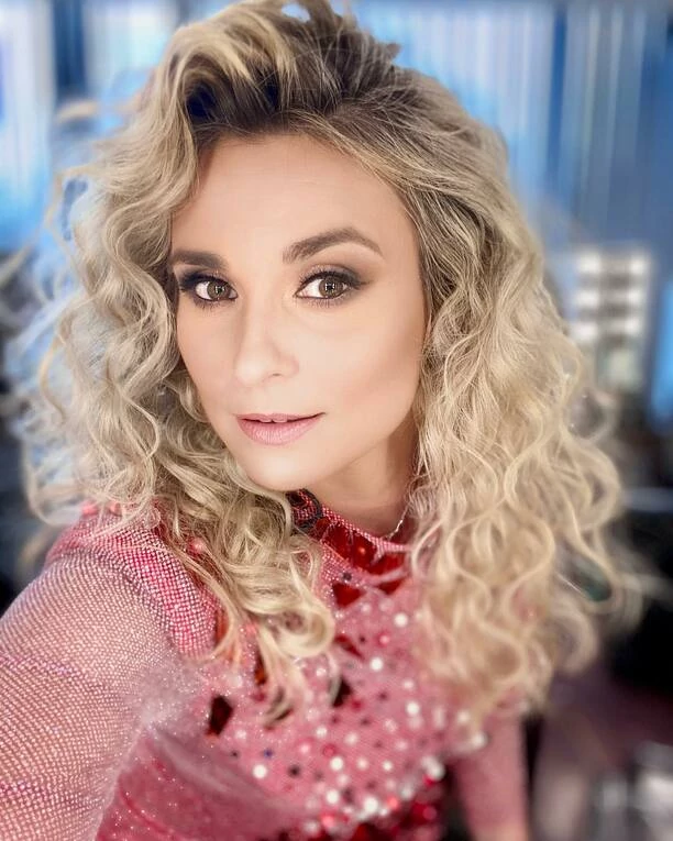 Zjawiskowa Żona Sławomira - Magdalena Kajra Kajrowicz nie do poznania! Wygląda cudownie! [FOTO]