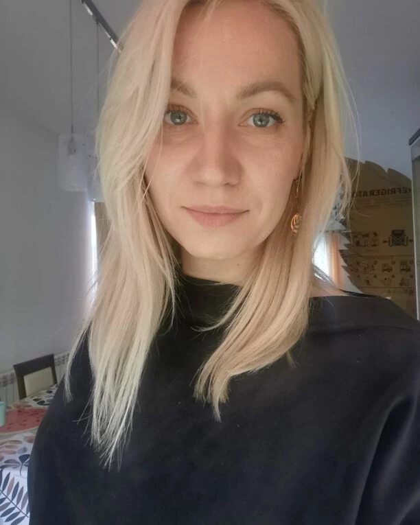 Córka Sławomira Świerzyńskiego - Bayer Full pokazała się bez makijażu! Nikola - Młoda gwiazda disco polo wygląda obłędnie?! 