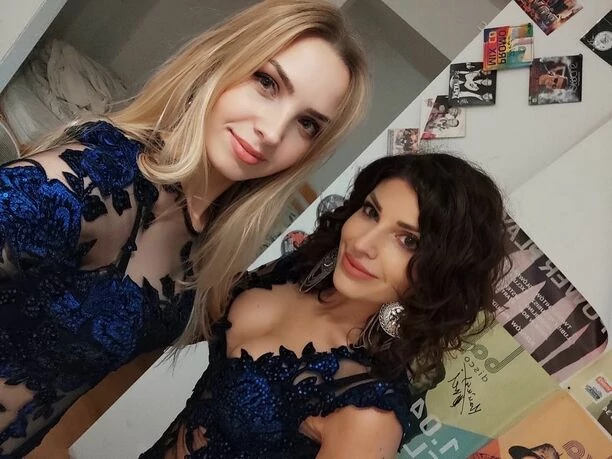 Kasia - nowa wokalistka Top Girls zachwyca ciałem! Uwagę fanów zwrócił jej idealny biust!  