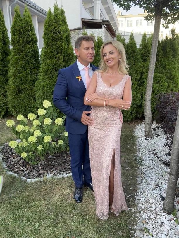 Marcin Siegieńczuk świętuje 21 lat wspólnego życia „przynajmniej w mojej ocenie TO BYŁA DOBRA DECYZJA„ gwiazdor disco polo nie kryje emocji