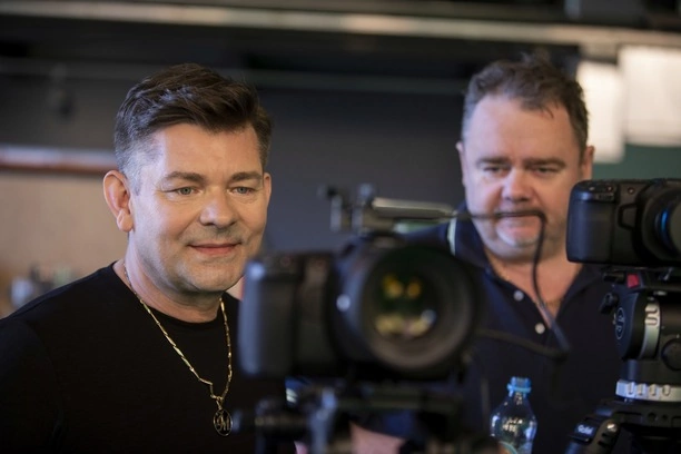 Zenon Martyniuk z nowością pt. „Jak mam Cię pokochać„! Król disco polo zdeklasuje tym konkurencje?! 