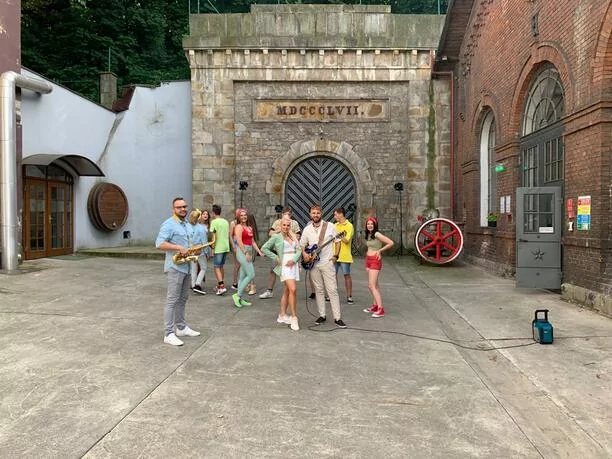 Popularna grupa disco polo Weź nie Pytaj zdradza kulisy swojej nowej produkcji! Zapowiada się muzyczny sztos!