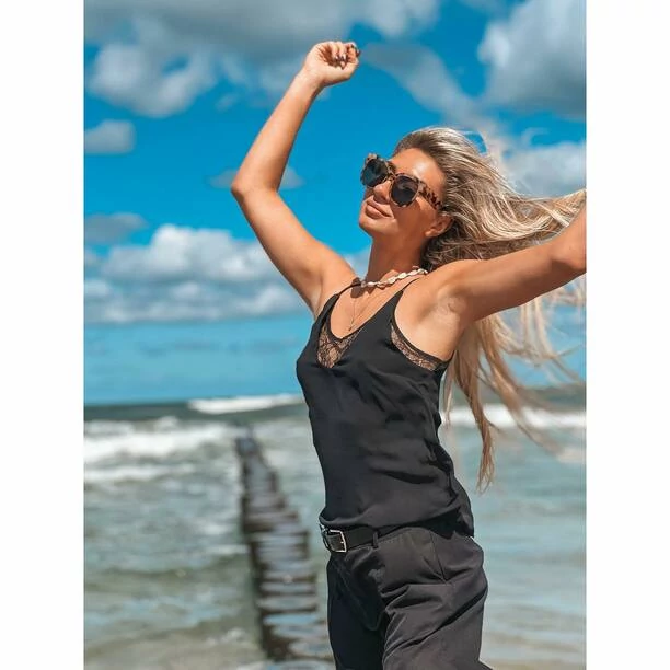 Zaskakujące FOTO! Przepiękna Małgorzata Główka Camasutra kusi nad polskim morzem! Zobaczcie cudowne zdjęcia