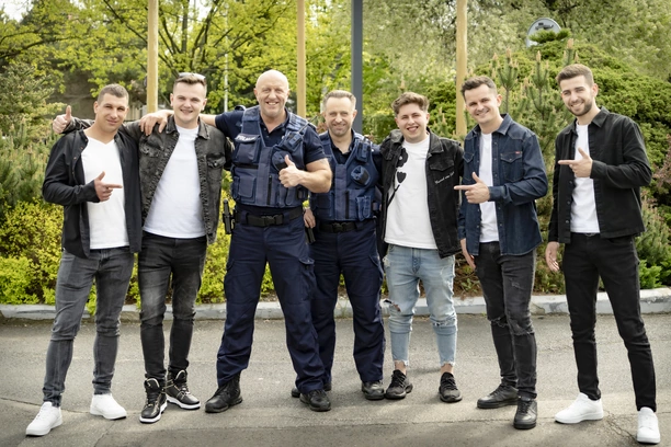 Zespół MAX z Jankowej w finałowym odcinku „Policjantek i Policjantów”! Takiego debiutu nikt się nie spodziewał
