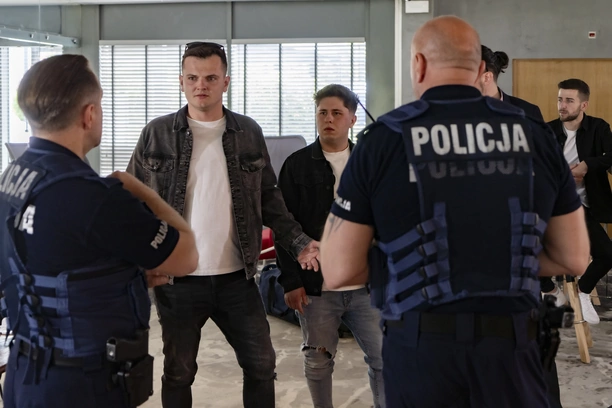 Zespół MAX z Jankowej w finałowym odcinku „Policjantek i Policjantów”! Takiego debiutu nikt się nie spodziewał